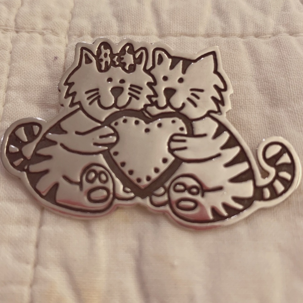 Mexican Sterling silver cat pin..Gift for Valentines Day!!!